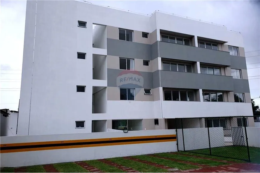 Foto 1 de Apartamento com 1 Quarto à venda, 40m² em Recreio Ipitanga, Lauro de Freitas