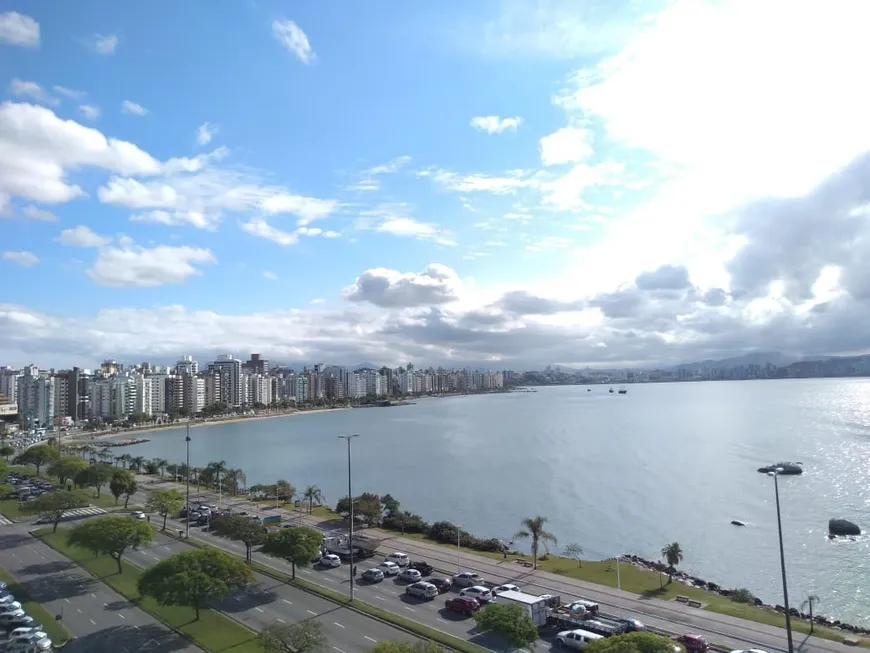 Foto 1 de Apartamento com 4 Quartos à venda, 226m² em Agronômica, Florianópolis