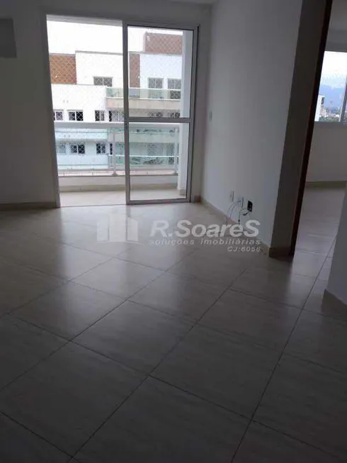 Foto 1 de Apartamento com 2 Quartos à venda, 60m² em  Vila Valqueire, Rio de Janeiro