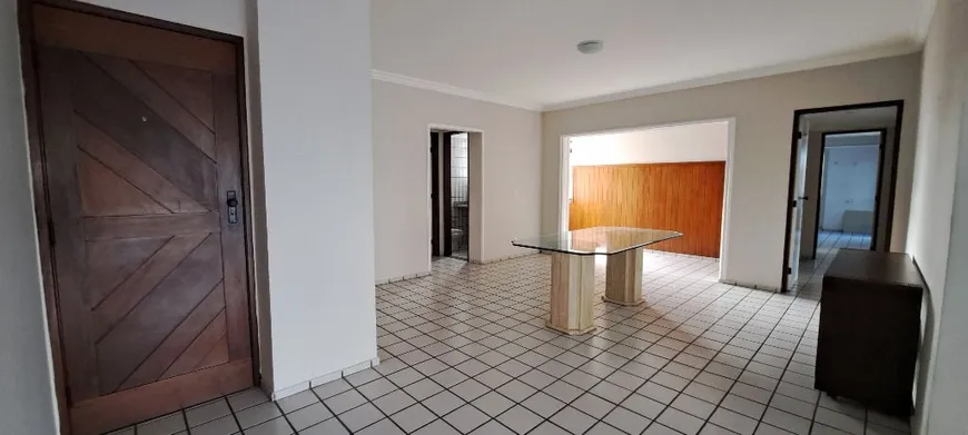 Foto 1 de Apartamento com 3 Quartos à venda, 224m² em Lagoa Nova, Natal