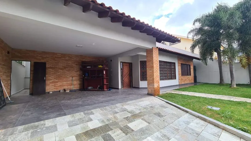Foto 1 de Casa com 5 Quartos à venda, 317m² em Jardim Guapore, Maringá