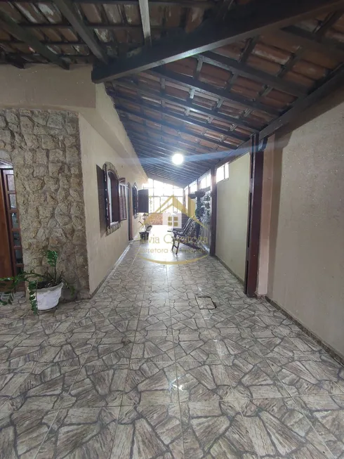 Foto 1 de Casa com 3 Quartos à venda, 200m² em Asteca São Benedito, Santa Luzia