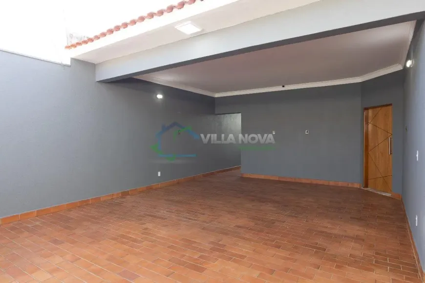 Foto 1 de Casa com 3 Quartos à venda, 195m² em Parque Residencial Cândido Portinari, Ribeirão Preto