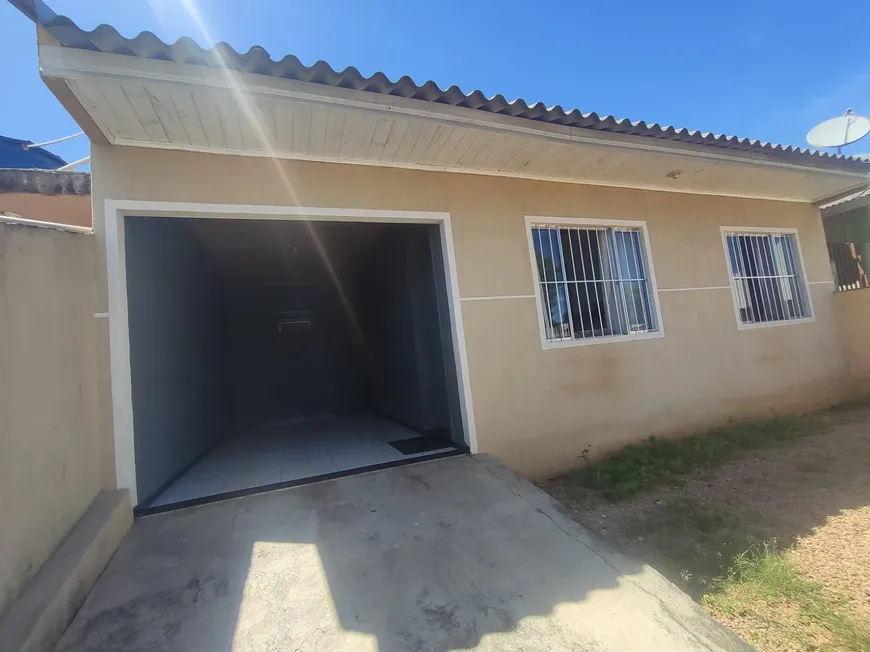 Foto 1 de Casa com 2 Quartos à venda, 70m² em Santo Antônio, São José dos Pinhais