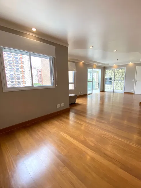 Foto 1 de Apartamento com 3 Quartos à venda, 143m² em Bela Aliança, São Paulo