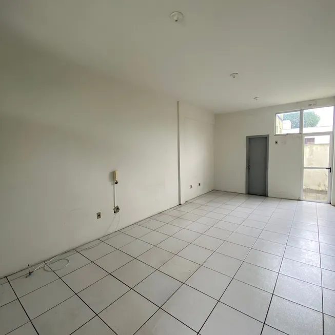 Foto 1 de Sala Comercial para alugar, 41m² em Bandeirantes, Belo Horizonte