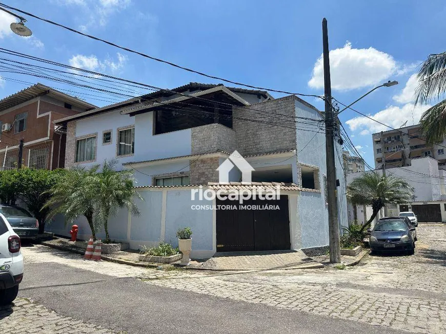 Foto 1 de Casa de Condomínio com 5 Quartos à venda, 223m² em Pechincha, Rio de Janeiro