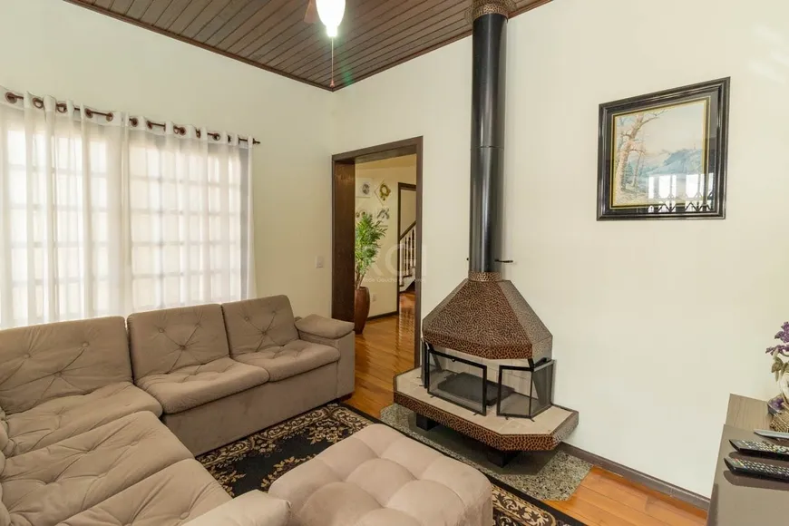 Foto 1 de Casa com 5 Quartos à venda, 336m² em Vila Ipiranga, Porto Alegre