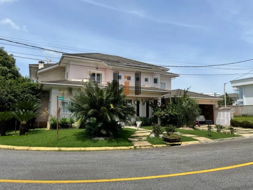 Foto 1 de Casa de Condomínio com 5 Quartos à venda, 435m² em Morada Colina, Resende