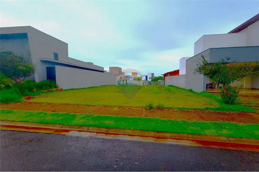 Foto 1 de Lote/Terreno à venda, 421m² em Boa Vista, Uberaba