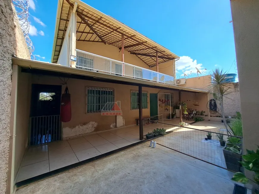 Foto 1 de Casa com 3 Quartos à venda, 405m² em Rio das Velhas, Santa Luzia