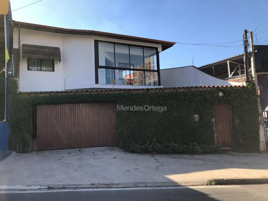 Foto 1 de Casa com 3 Quartos à venda, 304m² em Vila Trujillo, Sorocaba