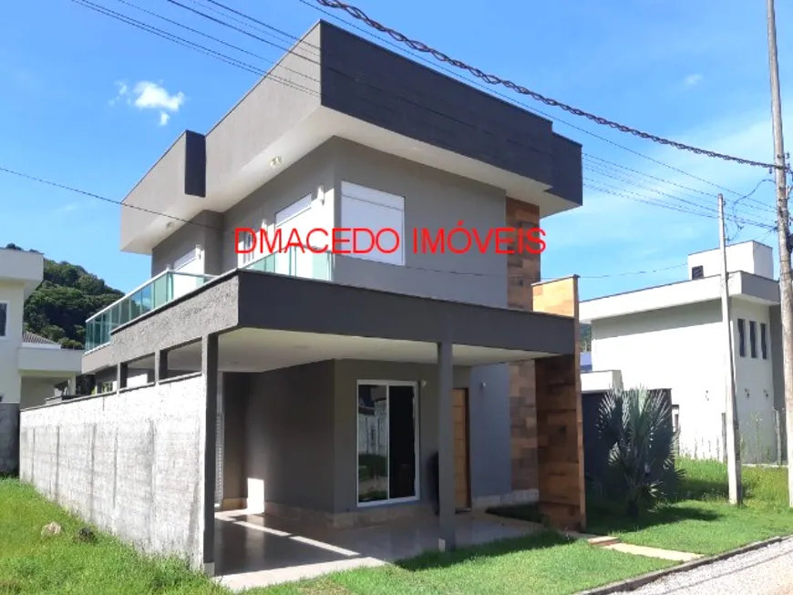 Foto 1 de Sobrado com 4 Quartos à venda, 215m² em Lagoinha, Ubatuba