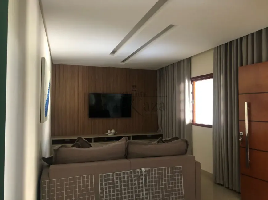 Foto 1 de Sobrado com 3 Quartos à venda, 101m² em Setville Altos de Sao Jose, São José dos Campos