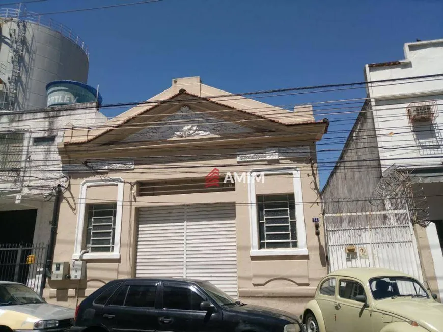 Foto 1 de Galpão/Depósito/Armazém à venda, 180m² em São Cristóvão, Rio de Janeiro