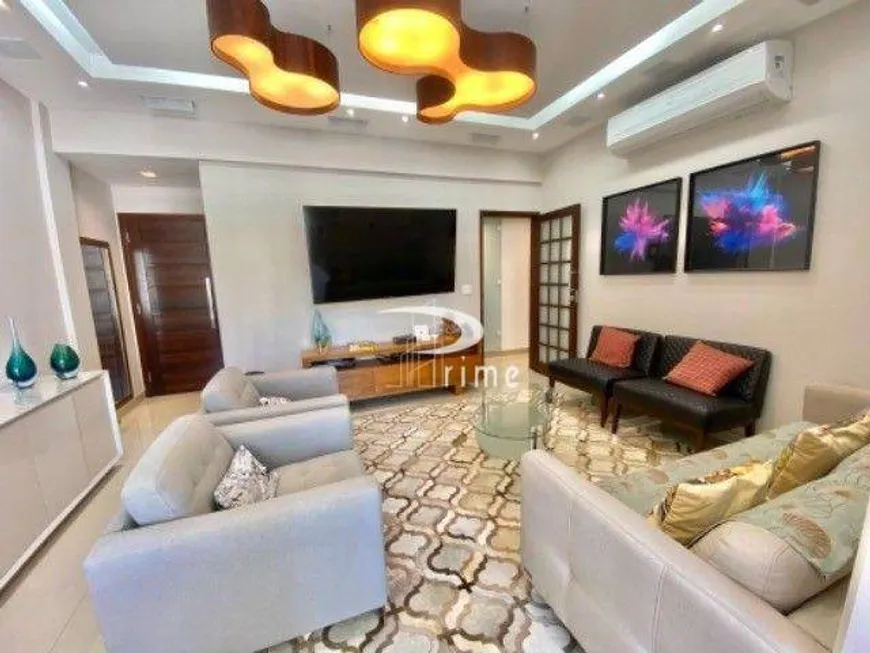 Foto 1 de Apartamento com 3 Quartos à venda, 143m² em Icaraí, Niterói