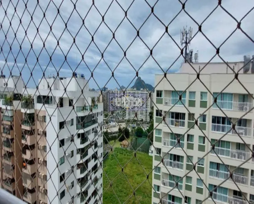 Foto 1 de Apartamento com 3 Quartos à venda, 65m² em Jacarepaguá, Rio de Janeiro