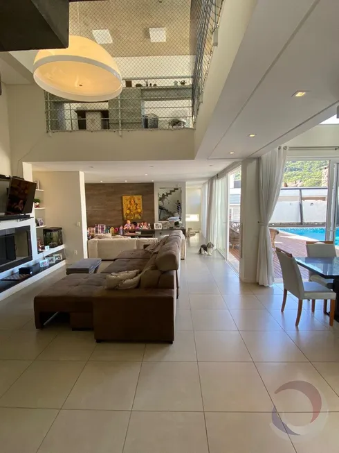 Foto 1 de Casa com 4 Quartos à venda, 343m² em Itacorubi, Florianópolis