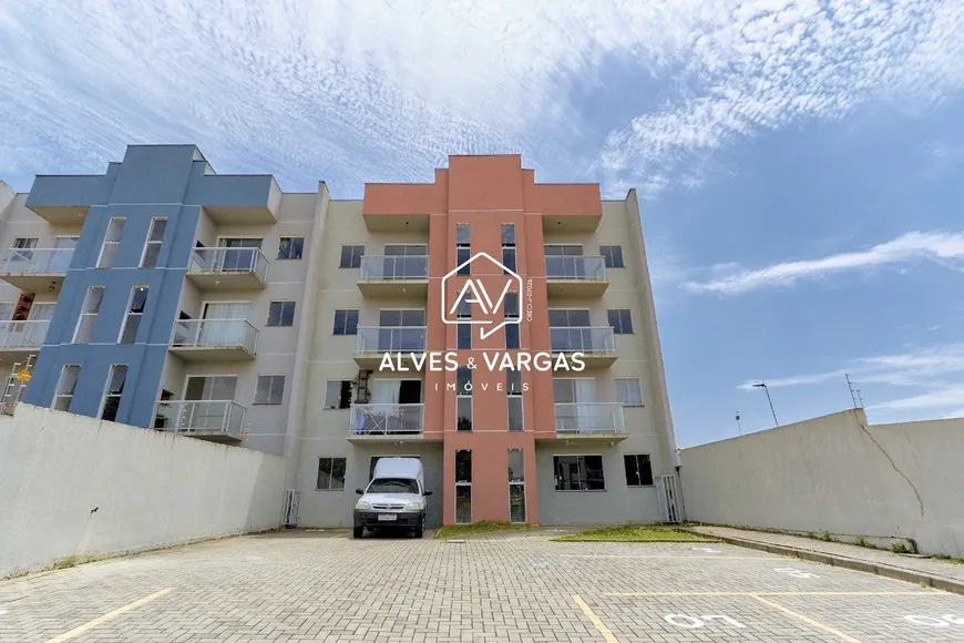 Foto 1 de Apartamento com 2 Quartos à venda, 42m² em Santo Antônio, São José dos Pinhais