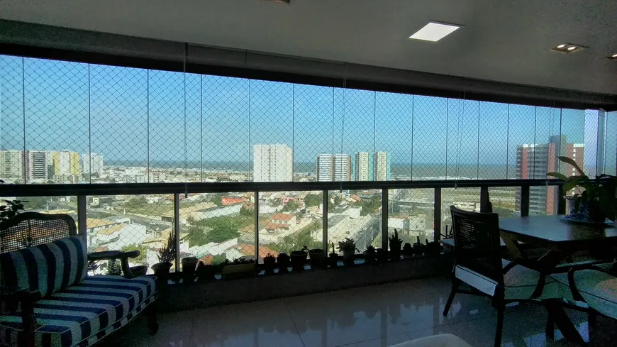 Foto 1 de Apartamento com 3 Quartos à venda, 10m² em Atalaia, Aracaju