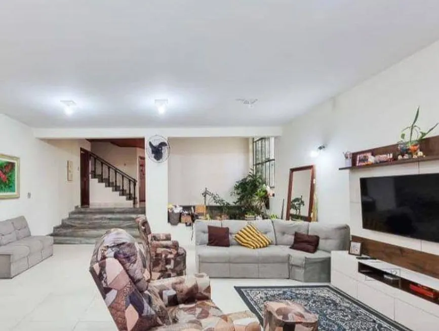 Foto 1 de Casa com 3 Quartos à venda, 307m² em Vila Ema, São José dos Campos