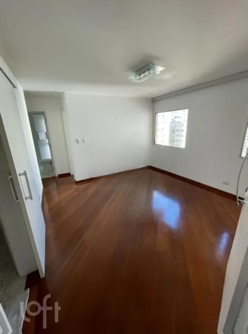 Foto 1 de Apartamento com 2 Quartos à venda, 54m² em Moema, São Paulo