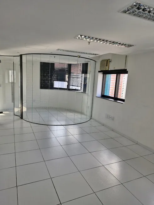 Foto 1 de Sala Comercial com 3 Quartos para alugar, 84m² em Indianópolis, São Paulo