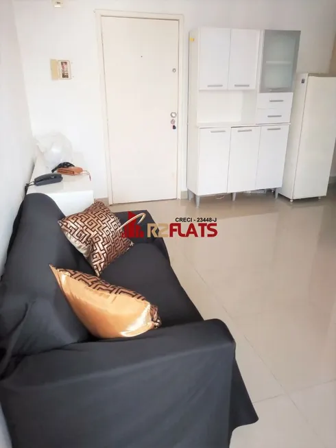 Foto 1 de Flat com 1 Quarto à venda, 33m² em Moema, São Paulo