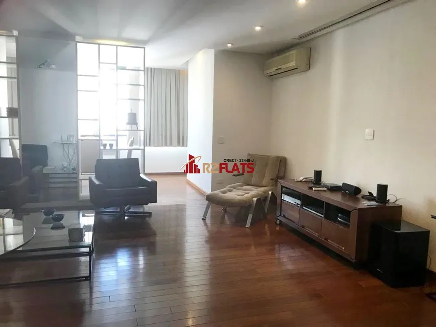 Foto 1 de Flat com 2 Quartos para alugar, 110m² em Itaim Bibi, São Paulo