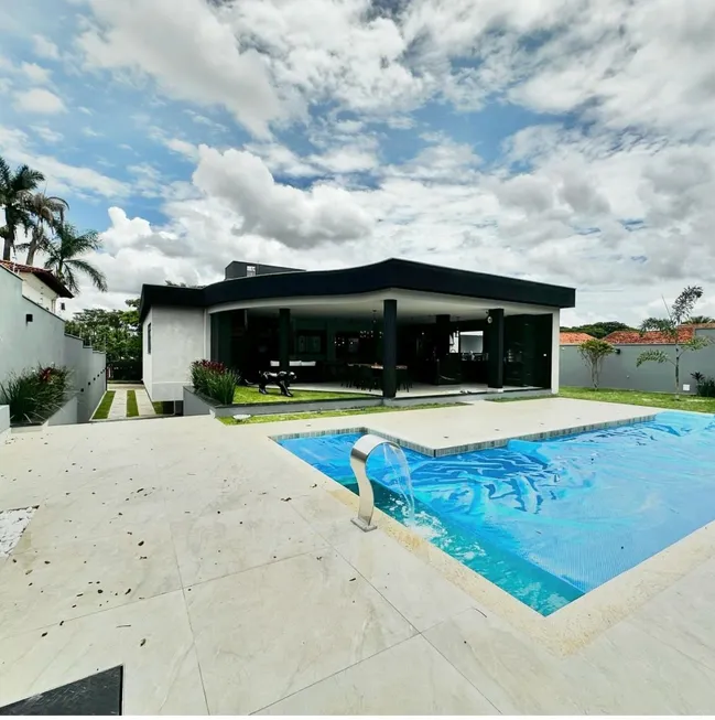 Foto 1 de Casa com 4 Quartos à venda, 600m² em Pampulha, Belo Horizonte