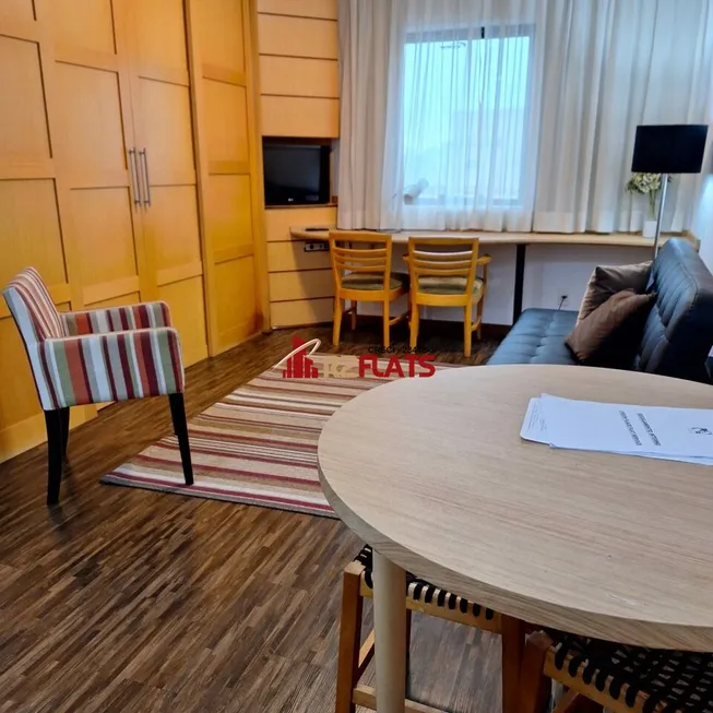 Foto 1 de Apartamento com 1 Quarto para alugar, 35m² em Vila Mariana, São Paulo