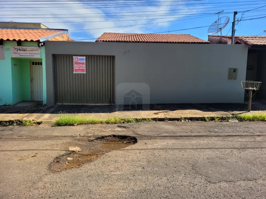 Foto 1 de Casa com 1 Quarto para alugar, 70m² em Jardim das Palmeiras, Uberlândia