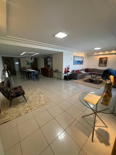 Foto 1 de Apartamento com 4 Quartos à venda, 254m² em Boa Viagem, Recife