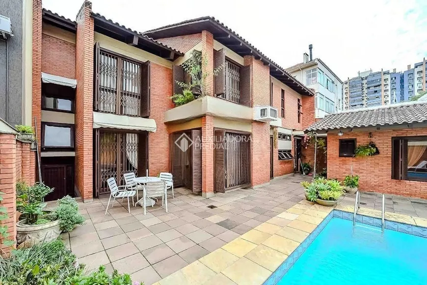 Foto 1 de Casa com 3 Quartos à venda, 350m² em Higienópolis, Porto Alegre