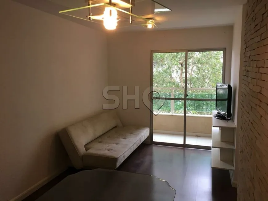 Foto 1 de Apartamento com 3 Quartos à venda, 70m² em Vila Suzana, São Paulo