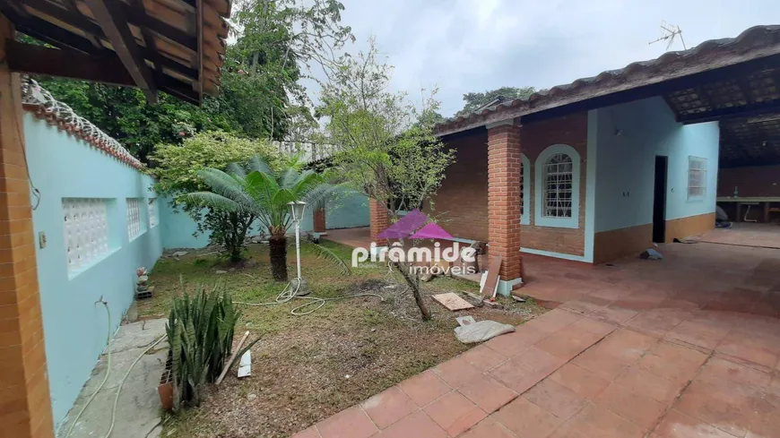 Foto 1 de Casa com 3 Quartos à venda, 150m² em Indaiá, Caraguatatuba