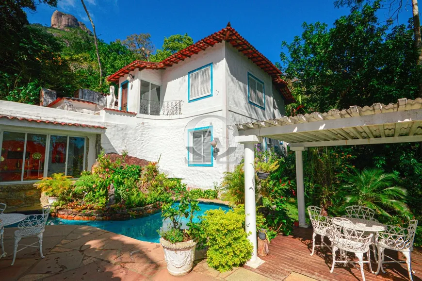 Foto 1 de Casa de Condomínio com 4 Quartos à venda, 480m² em Itanhangá, Rio de Janeiro