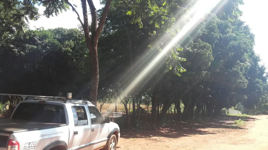 Foto 1 de Fazenda/Sítio com 3 Quartos à venda, 100m² em Jockey Camping, Uberlândia