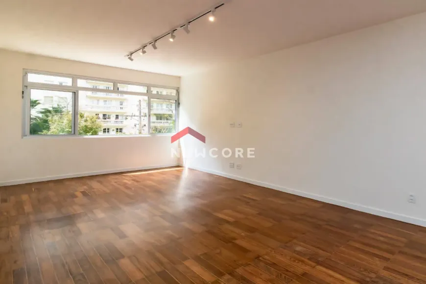 Foto 1 de Apartamento com 3 Quartos à venda, 129m² em Itaim Bibi, São Paulo