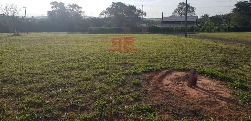 Foto 1 de Lote/Terreno à venda, 3101m² em , Arealva