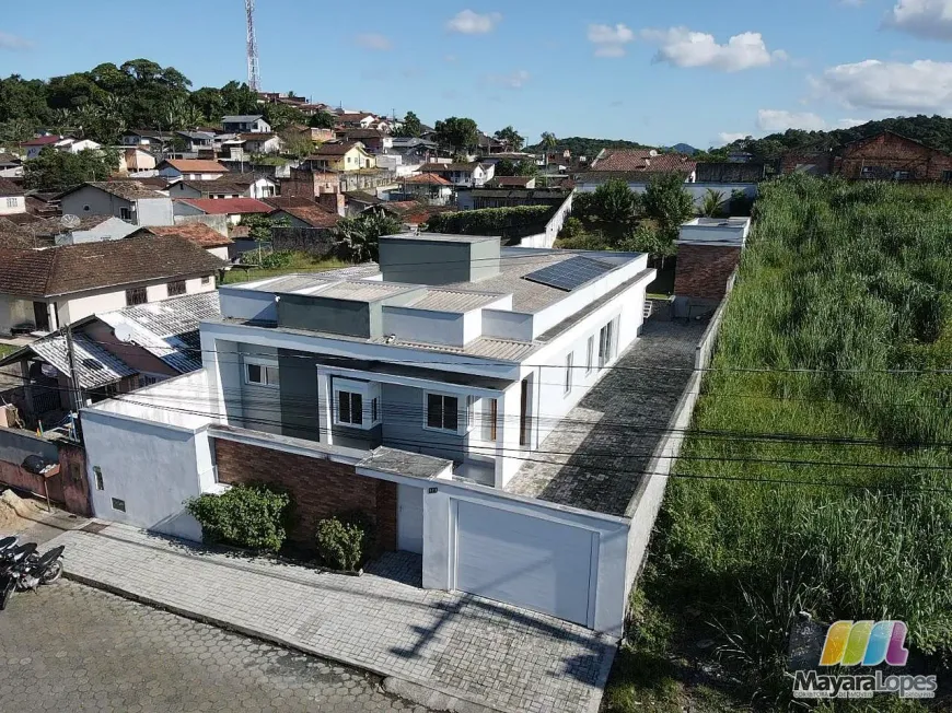 Foto 1 de Casa com 4 Quartos à venda, 224m² em Acarai, São Francisco do Sul