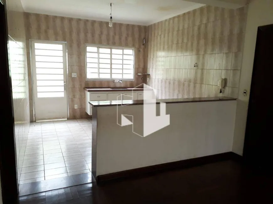 Foto 1 de Casa com 3 Quartos à venda, 225m² em Jardim Itamarati, Jaú