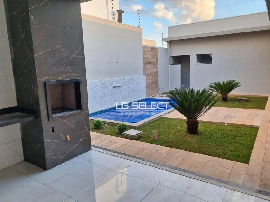 Foto 1 de Casa com 3 Quartos à venda, 190m² em Alto Umuarama, Uberlândia