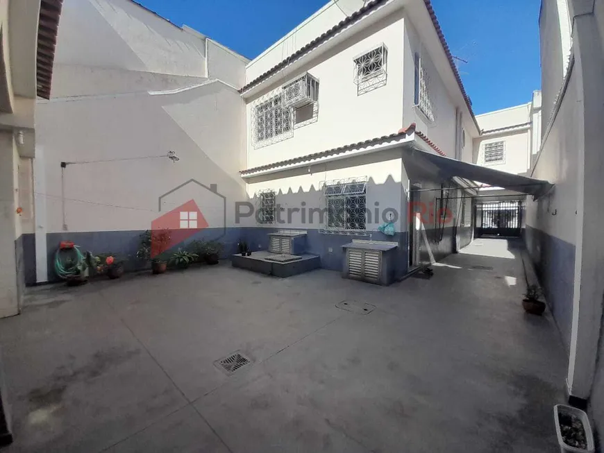 Foto 1 de Casa com 5 Quartos à venda, 220m² em Penha, Rio de Janeiro