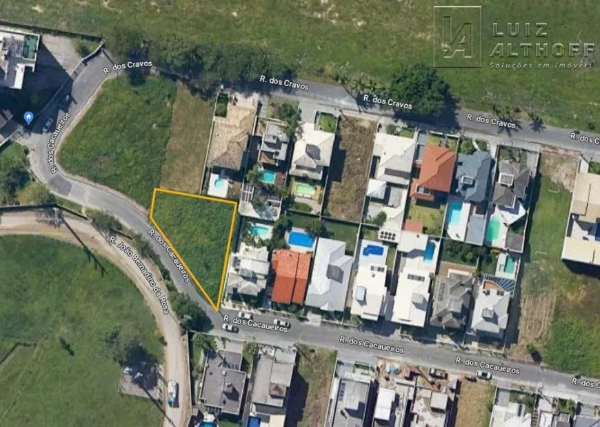 Foto 1 de Lote/Terreno à venda, 451m² em Pedra Branca, Palhoça