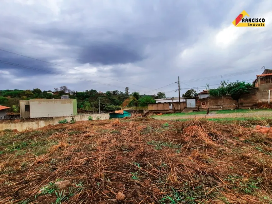 Foto 1 de Lote/Terreno à venda, 300m² em Das Oliveiras, Divinópolis