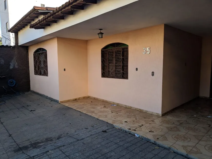 Foto 1 de Casa com 5 Quartos à venda, 190m² em Novo Eldorado, Contagem