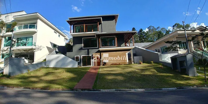 Foto 1 de Casa de Condomínio com 3 Quartos para venda ou aluguel, 430m² em Jardim Indaiá, Embu das Artes