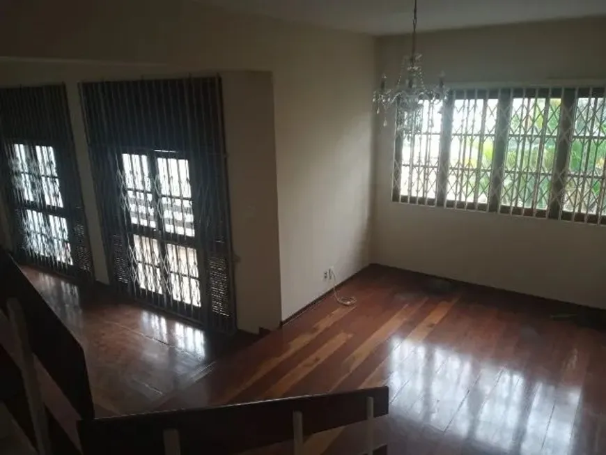 Foto 1 de Casa com 5 Quartos à venda, 100m² em Alto dos Passos, Juiz de Fora