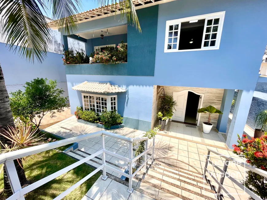Foto 1 de Casa com 3 Quartos à venda, 316m² em Jardim Guanabara, Rio de Janeiro